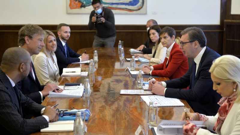 Predsednik Srbije Aleksandar Vučić i premijerka Ana Brnabić na sastanku sa delegacijom Rio Tinta